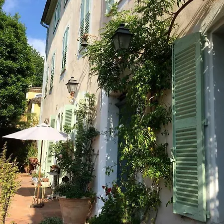 La Bastide Du Bosquet B&B 앙티브